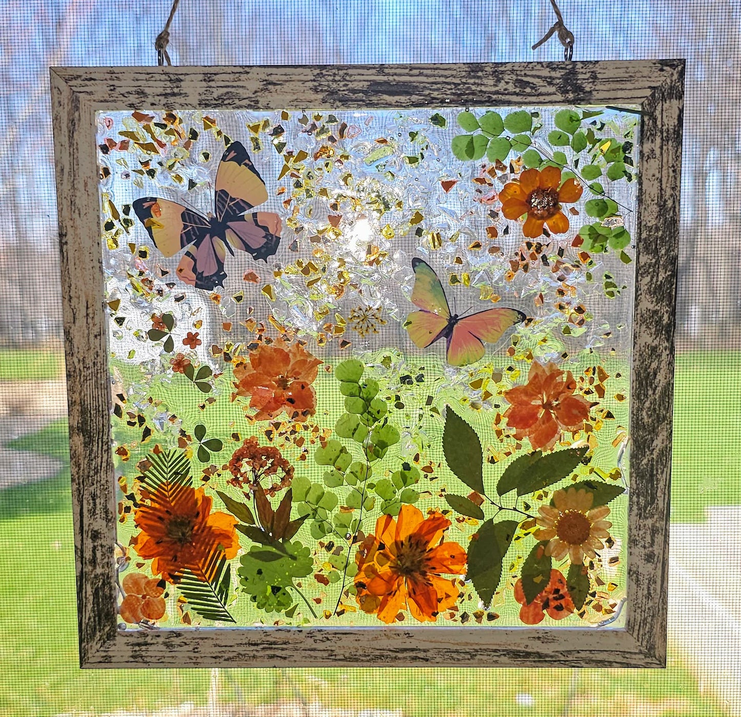 Floral Frame Dried Flowers/Resin/Crushed Glass Art Kit (Orange Flowers)
